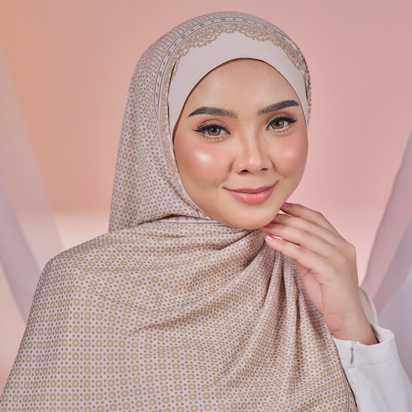 ETERNAL GRATEFULNESS SHAWL