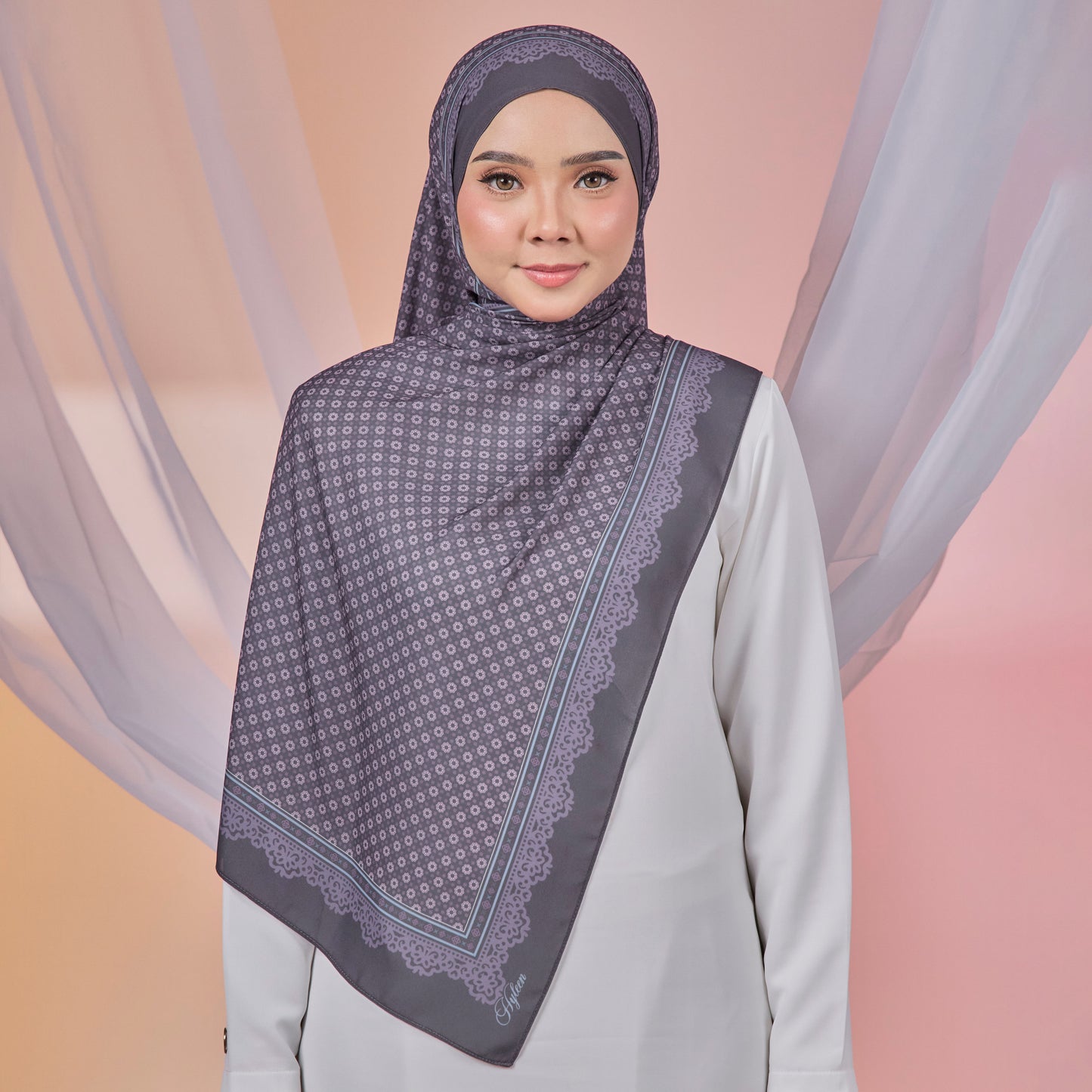 ETERNAL GRATEFULNESS SHAWL