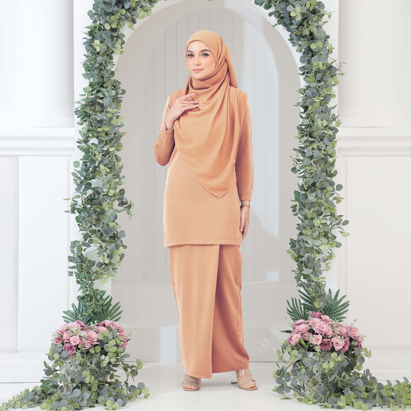 KURUNG ADRIANA