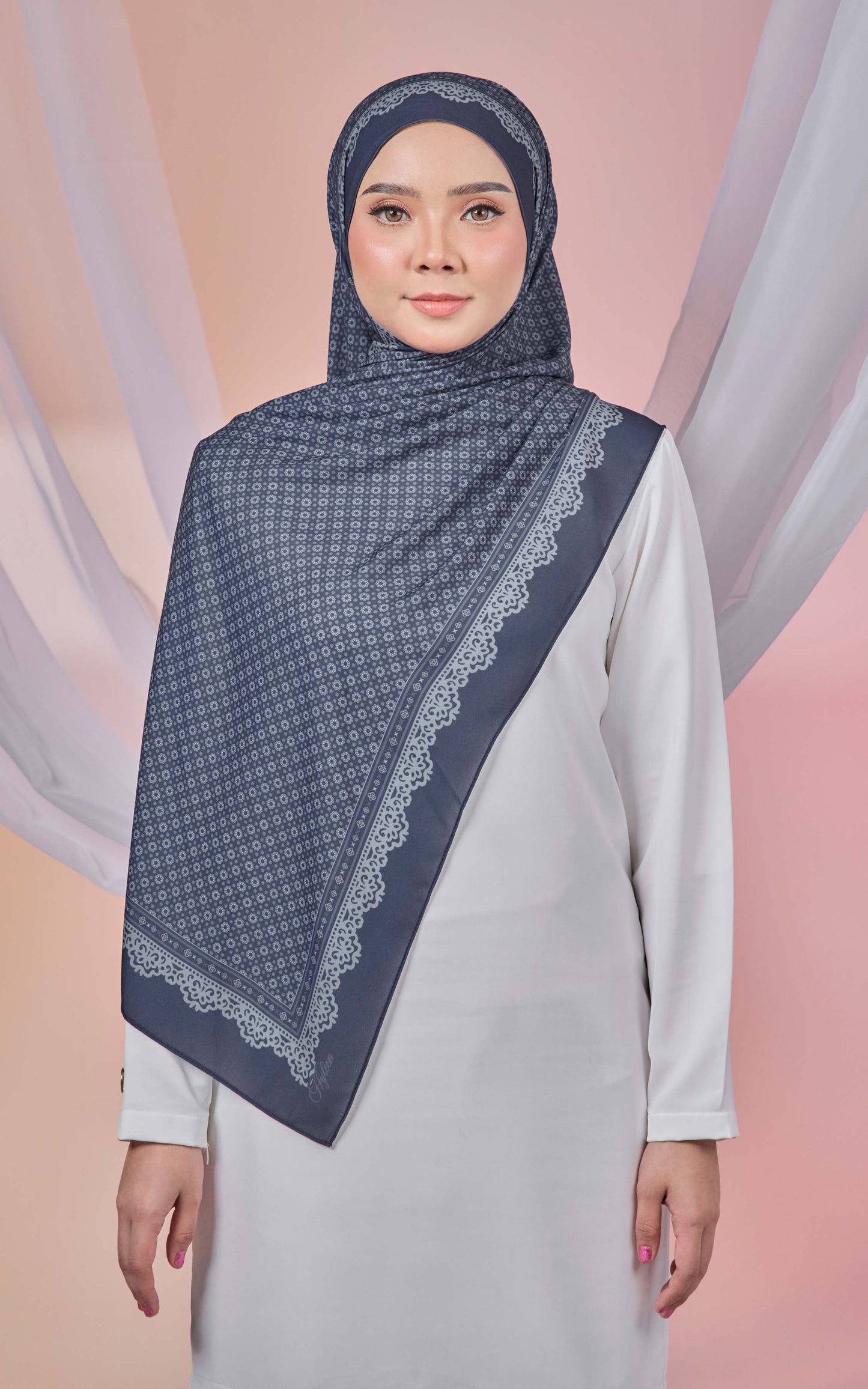 ETERNAL GRATEFULNESS SHAWL