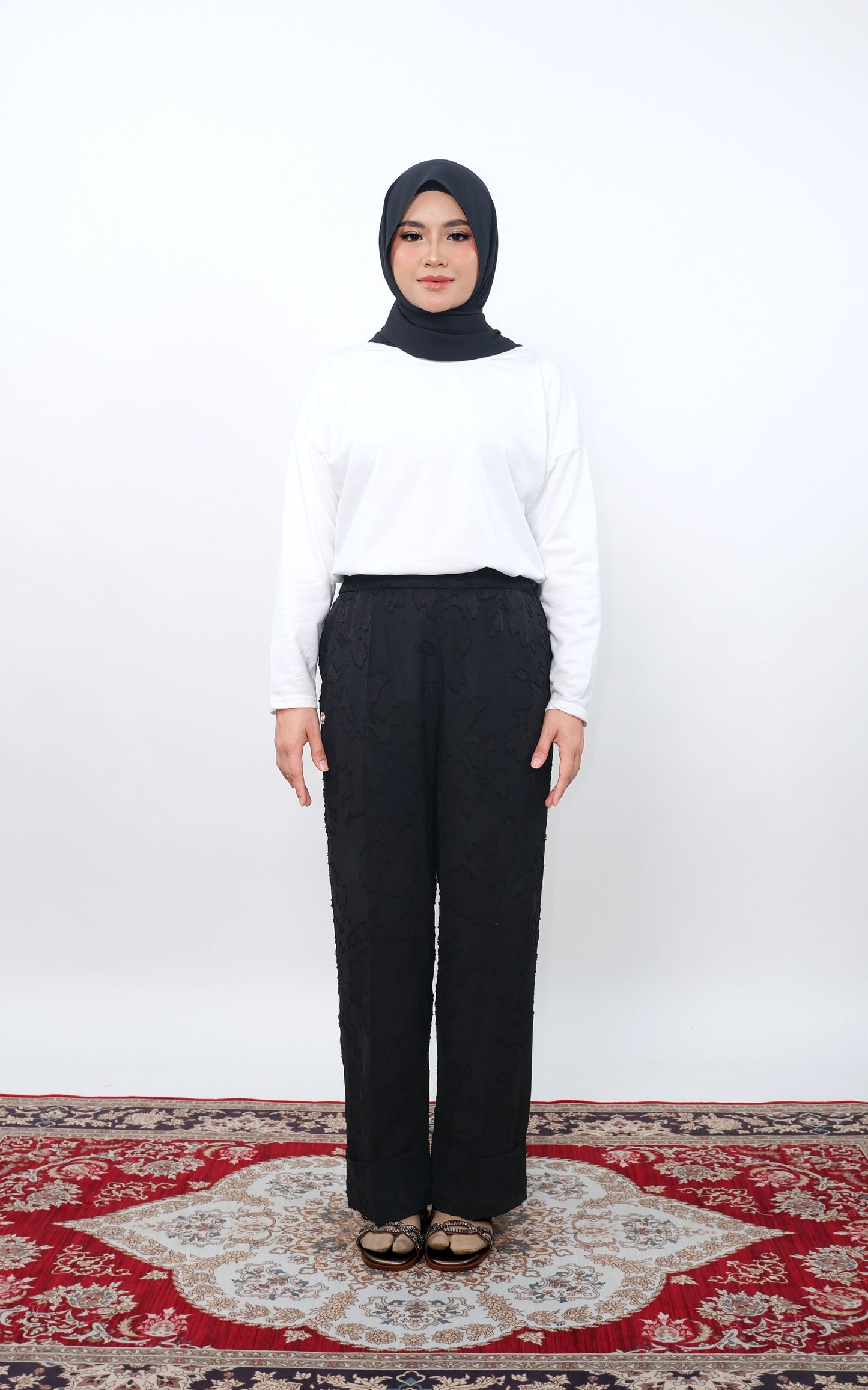 CLARA LINEN STRAIGHT CUT PANTS