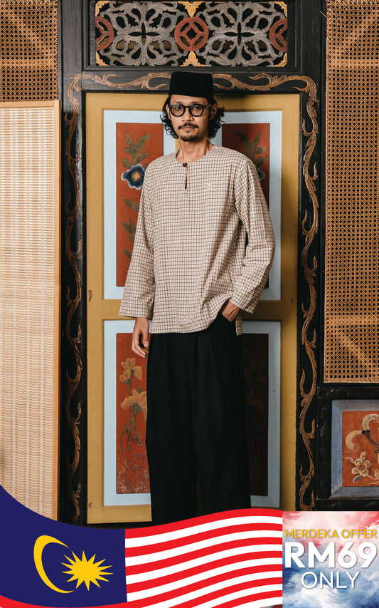 MALEQ MEN CHECKERED KURTA