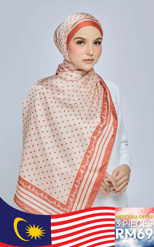 POLKA DOT SHAWL