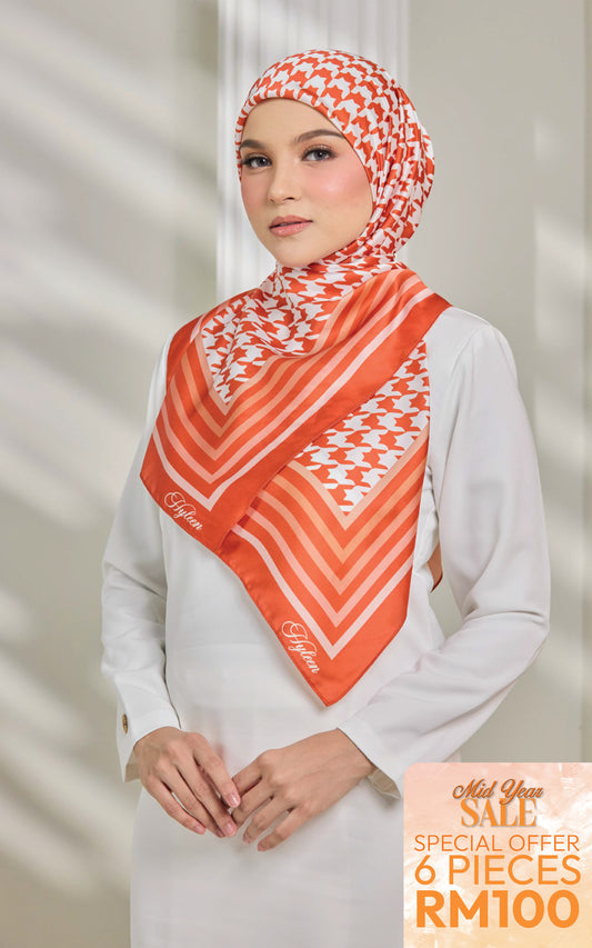 HOUNDSTOOTH SQUARE