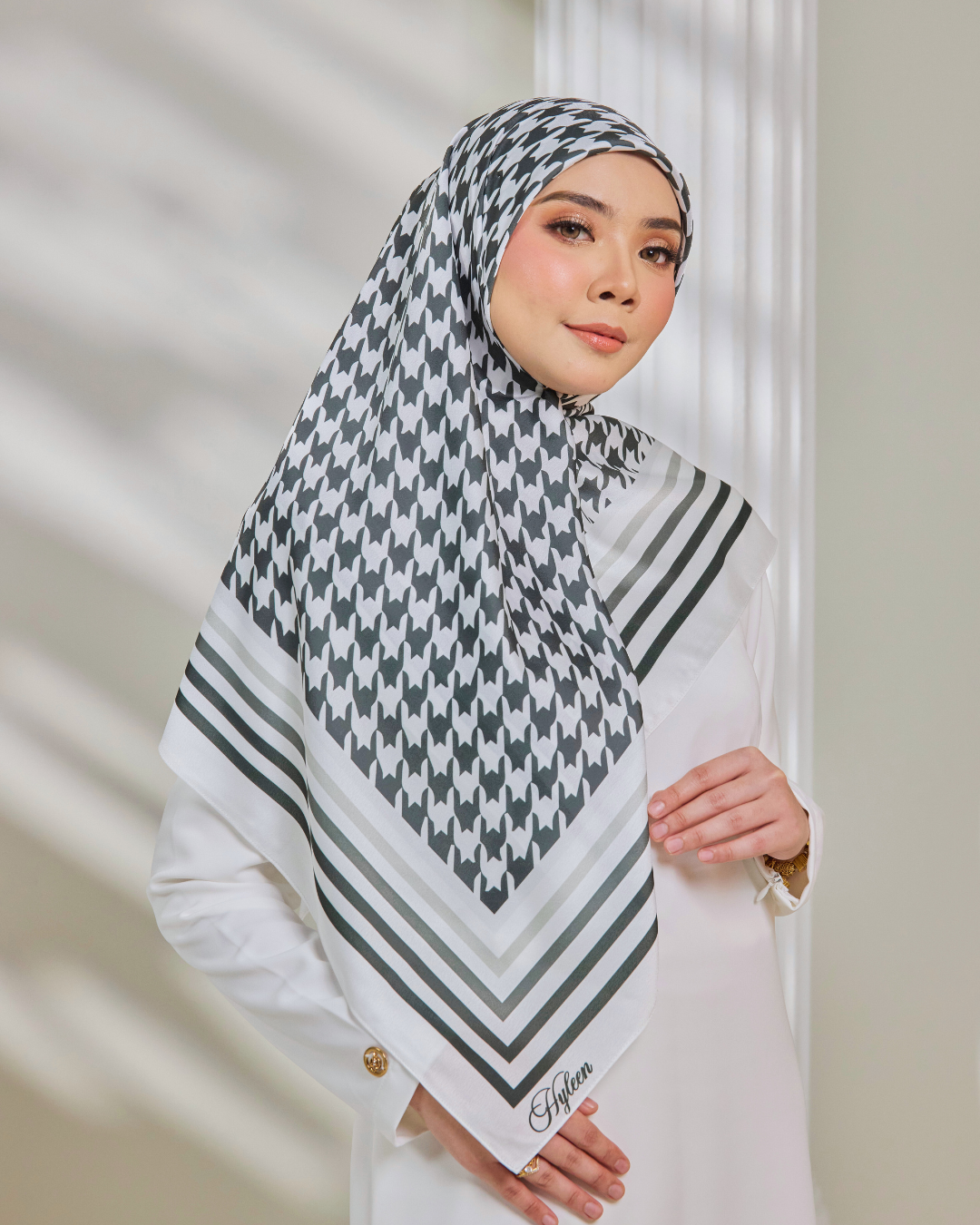 GLAMRAYA '24 SQUARE HOUNDSTOOTH