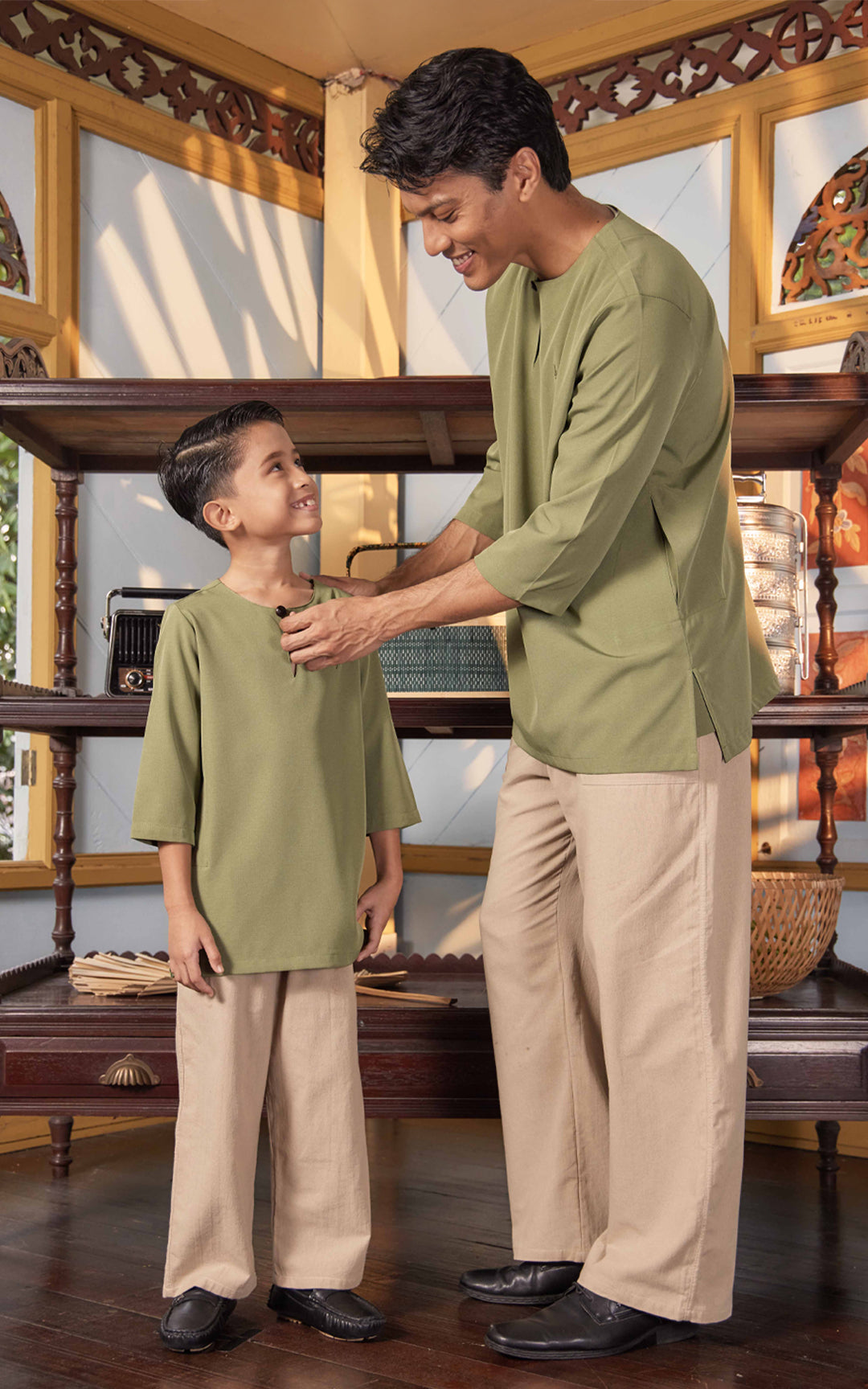 QHADIR MEN PLAIN KURTA