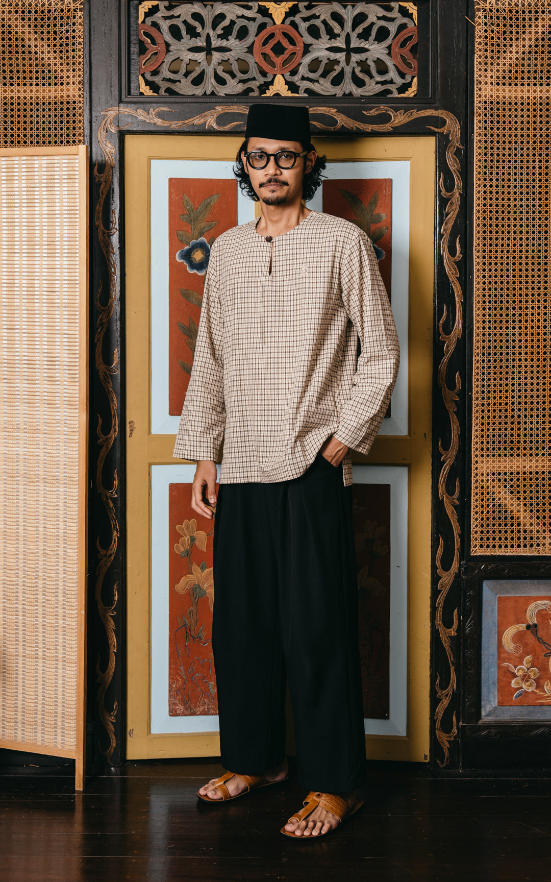 MALEQ MEN CHECKERED KURTA