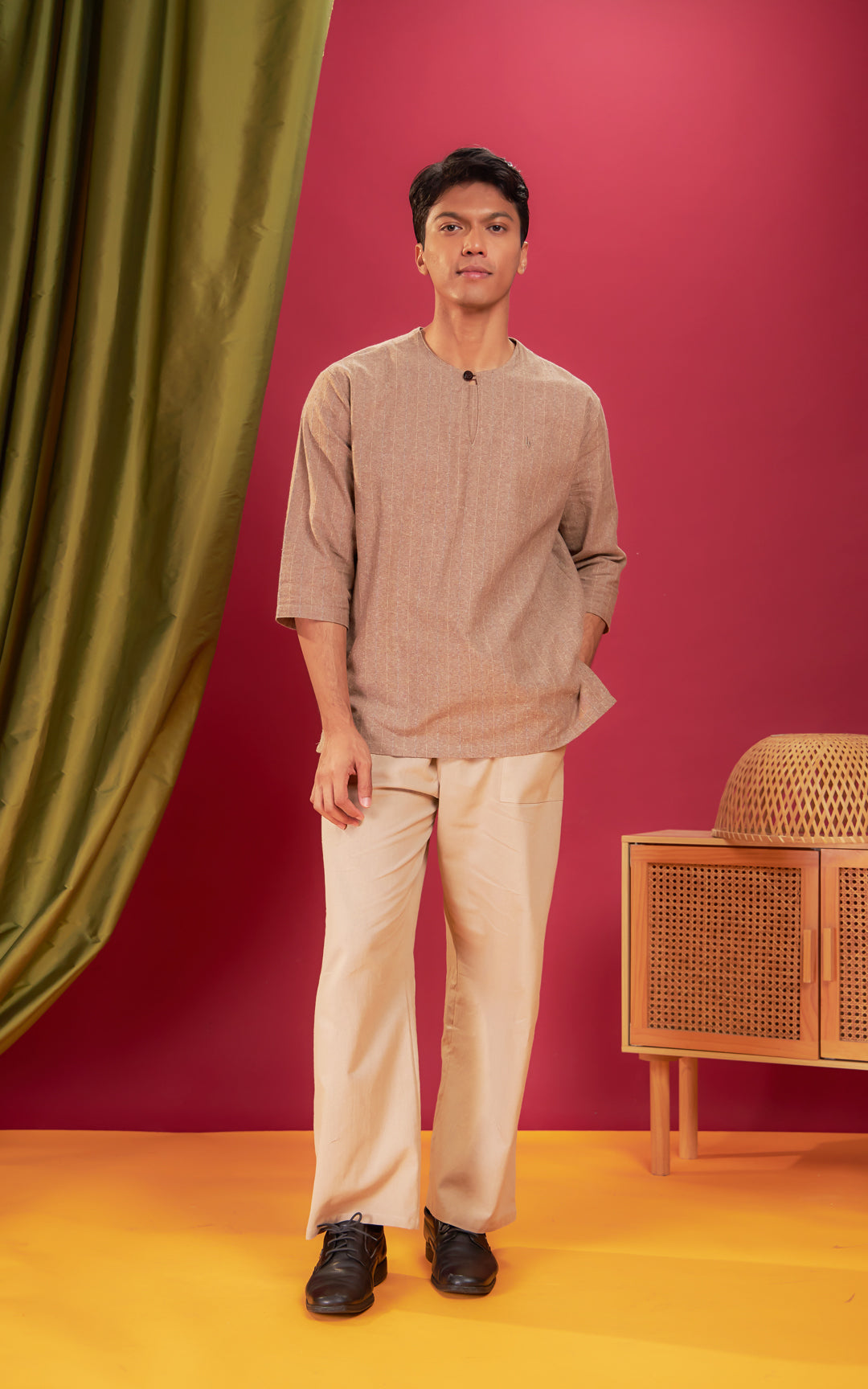 DZAHAR MEN STRIPED KURTA