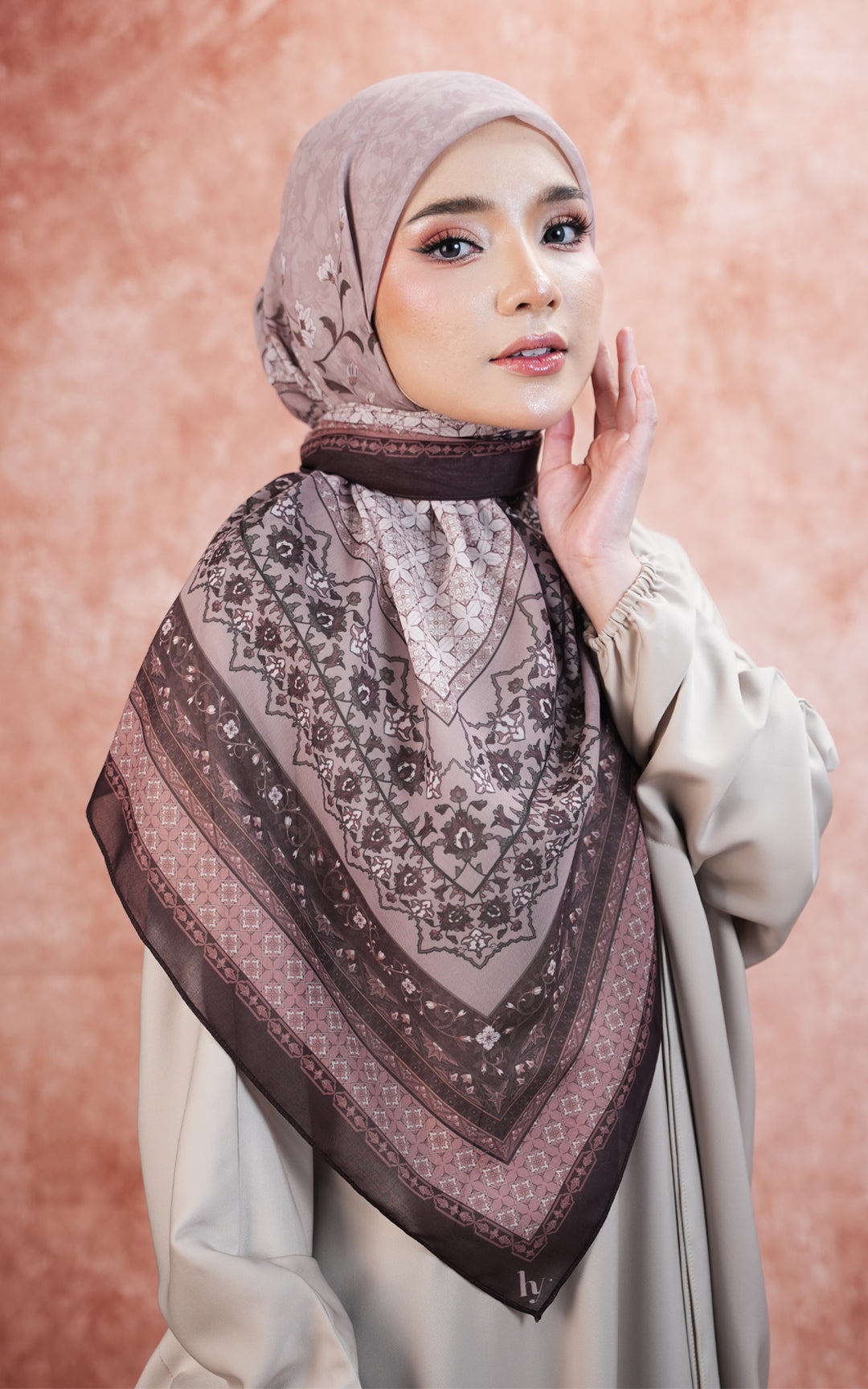 RAWDHAH PRINTED COTTON SQUARE