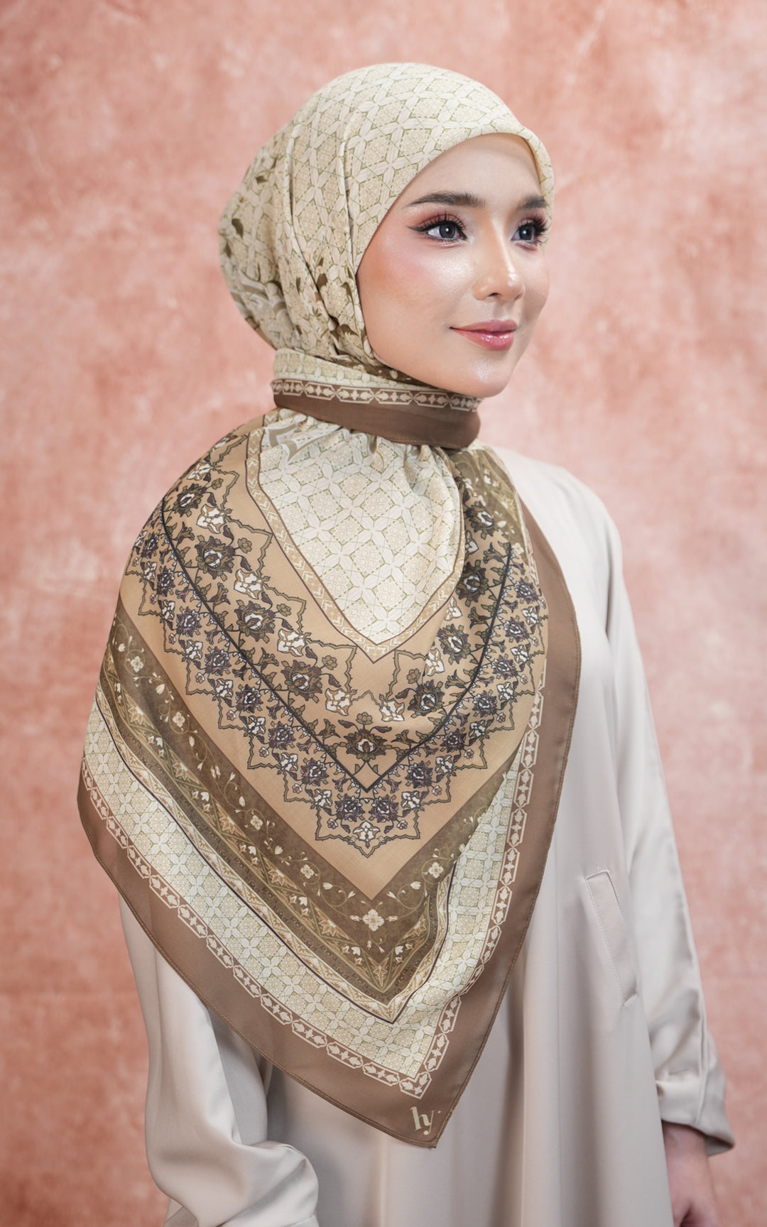 RAWDHAH PRINTED COTTON SQUARE