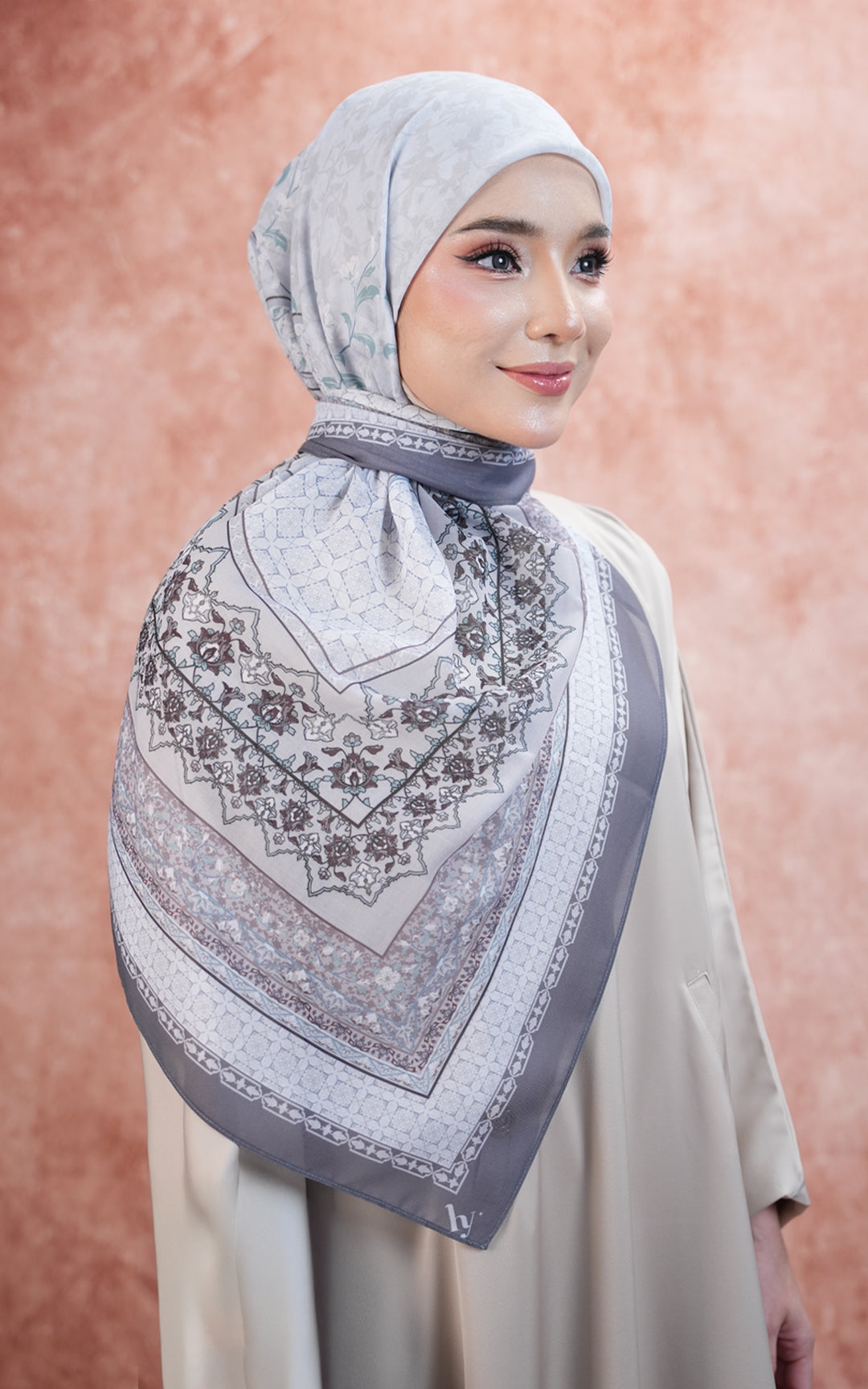 RAWDHAH PRINTED COTTON SQUARE