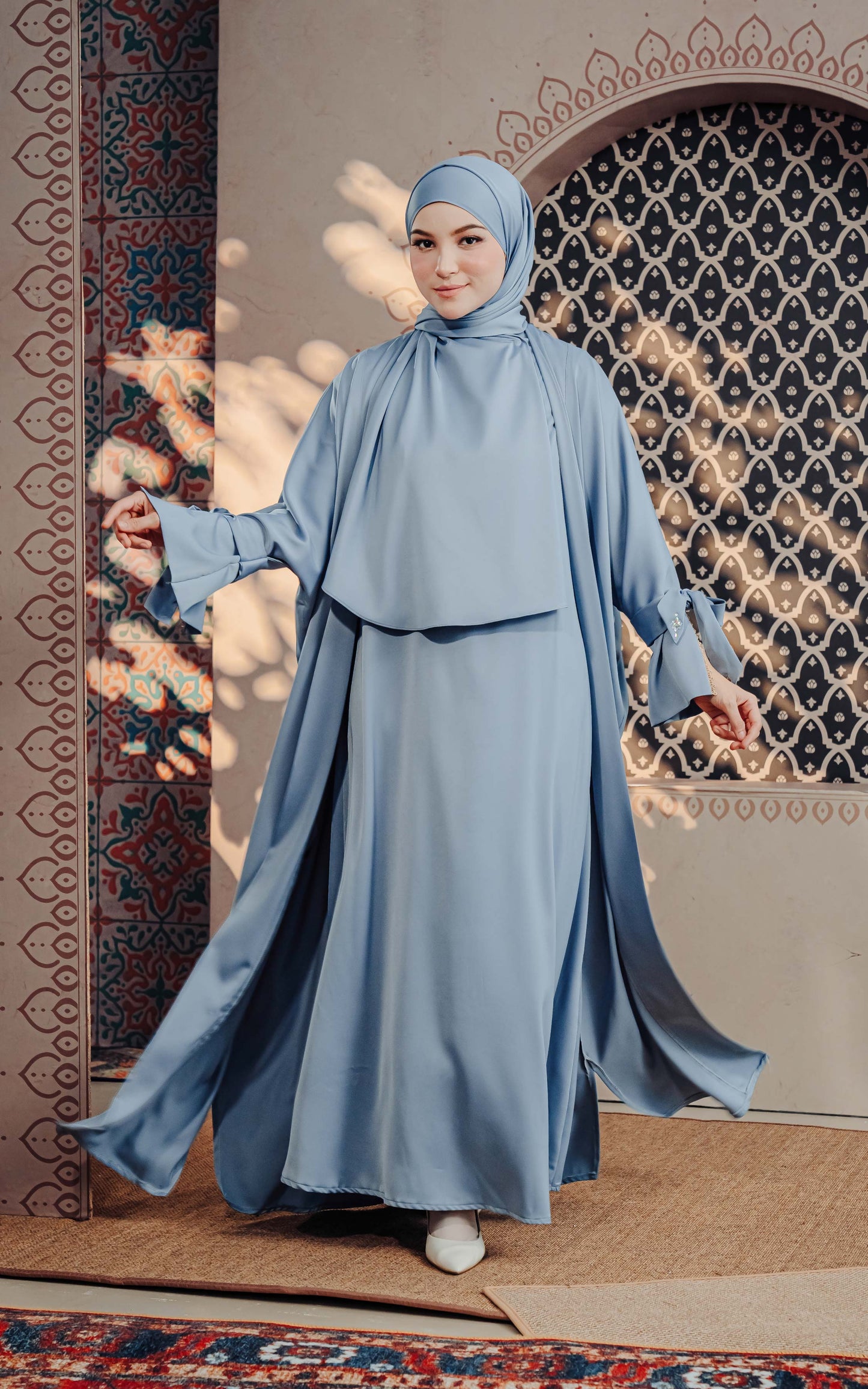 LUBNA TWO-PIECE TURTLENECK ABAYA