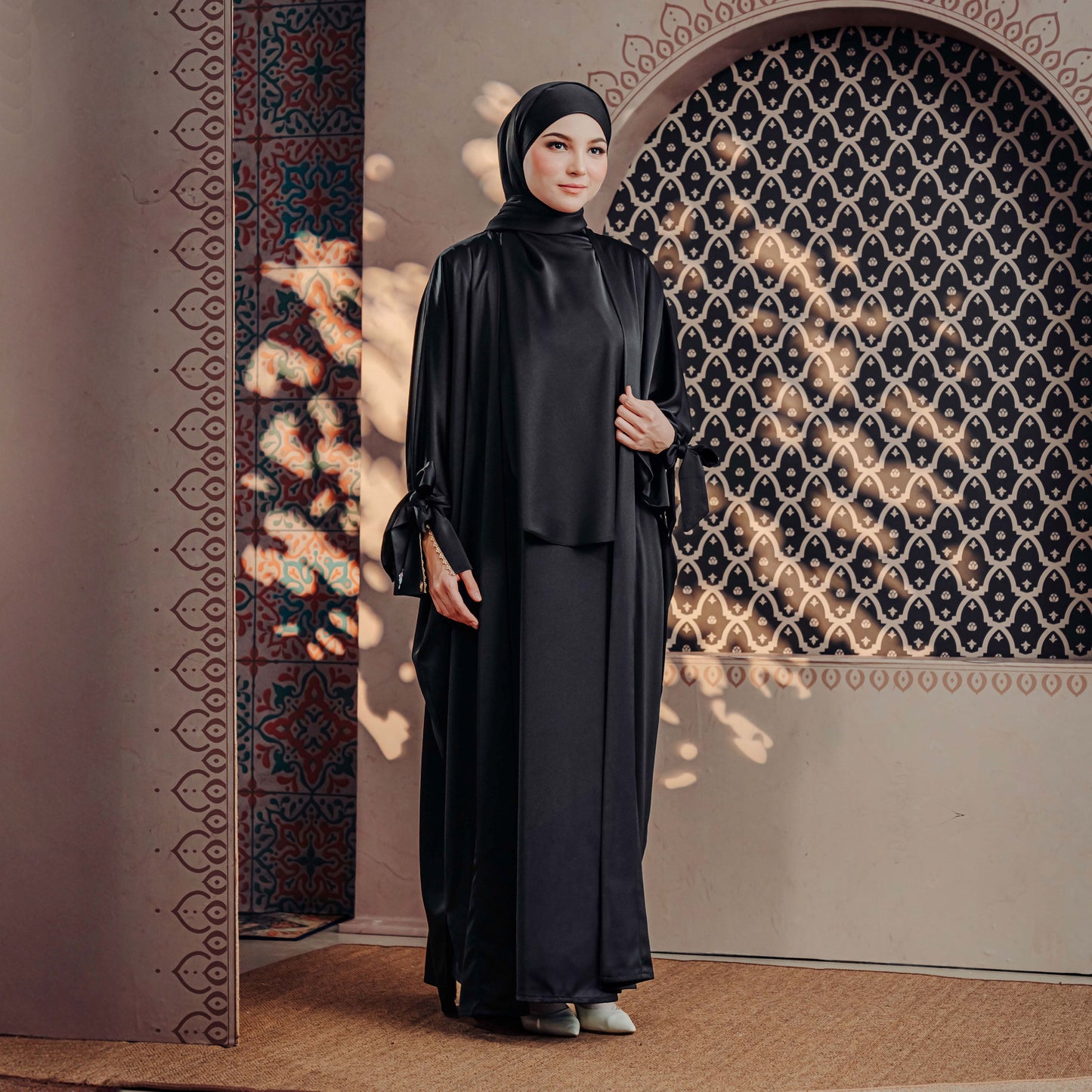 LUBNA TWO-PIECE TURTLENECK ABAYA