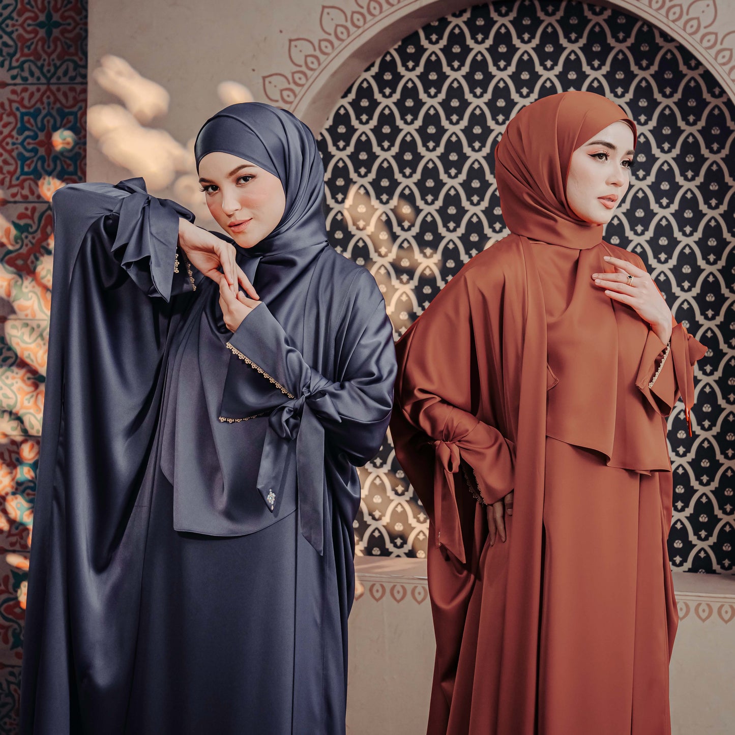 LUBNA TWO-PIECE TURTLENECK ABAYA