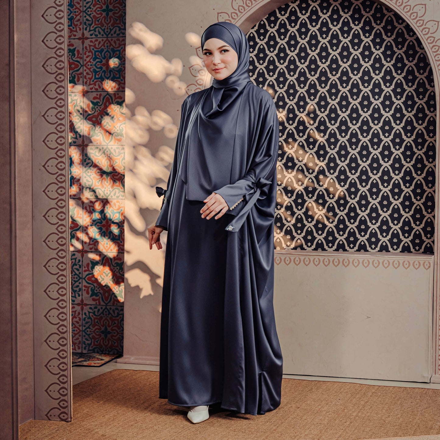 LUBNA TWO-PIECE TURTLENECK ABAYA