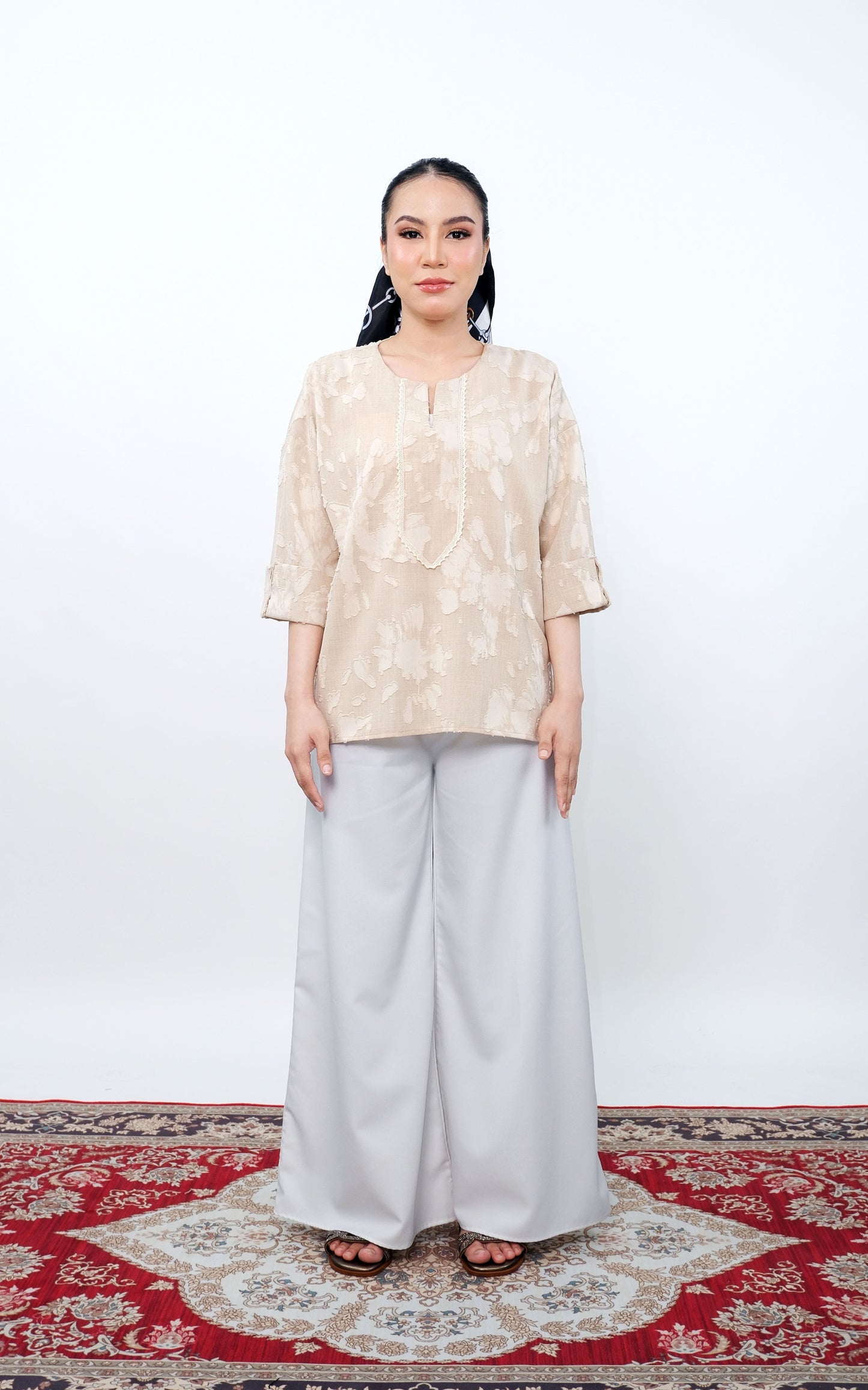 CHLOE RELAXED FIT TOP