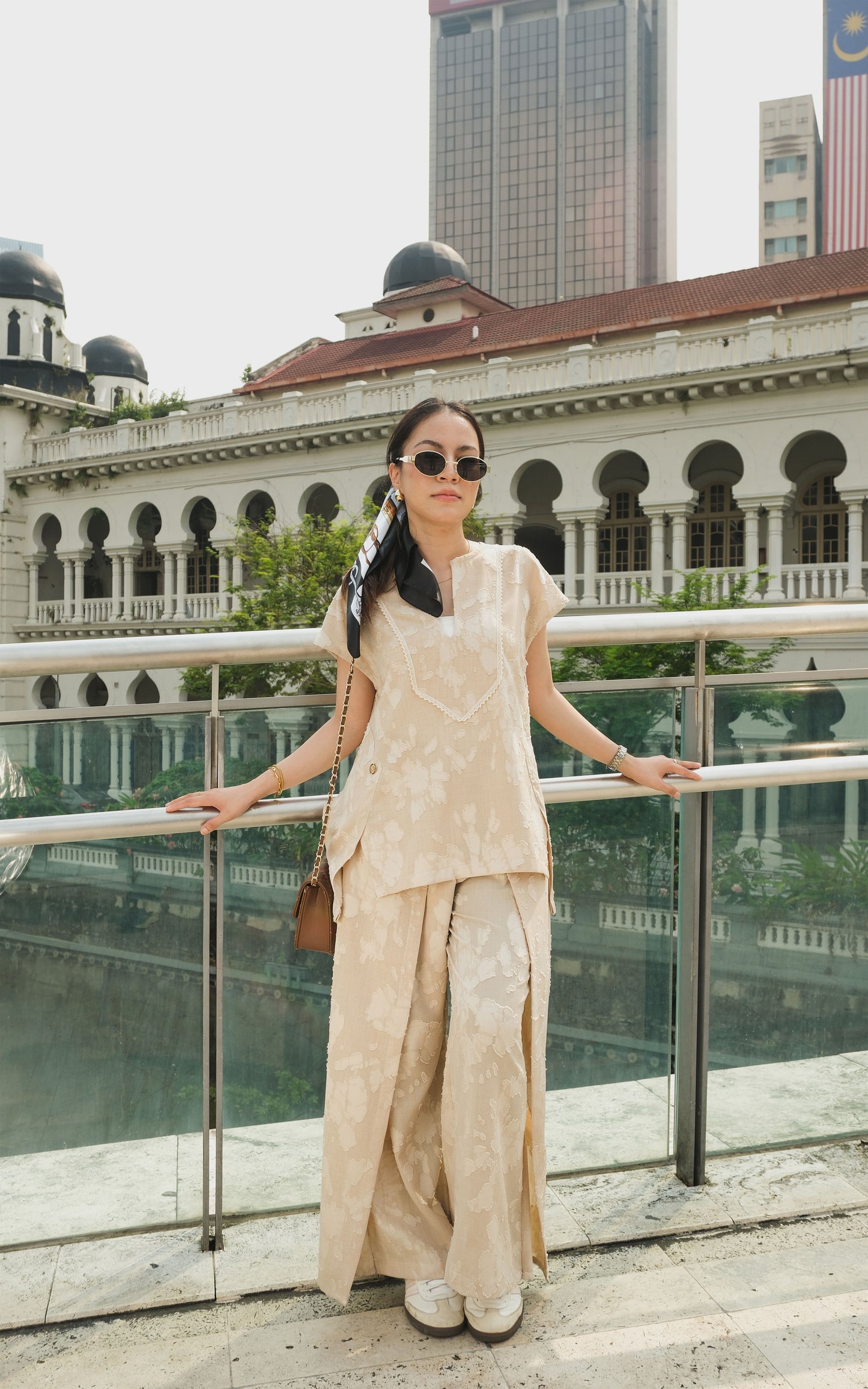 CARYN LINEN FRENCH SLEEVE TOP